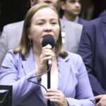 Comissão aprova projeto que obriga enfermeiros autônomos a emitir nota fiscal eletrônica – Notícias