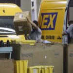 Correios admitem crise financeira por taxa das blusinhas