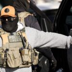 Juíza bloqueia lei da Califórnia que proíbe uso de máscaras por agentes da imigração – CartaCapital