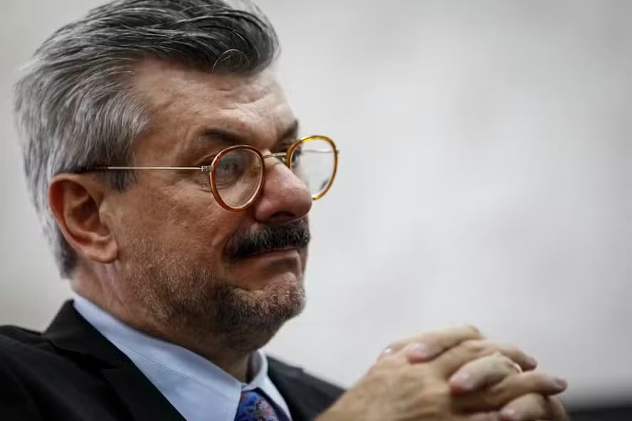 Ministro Marco Buzzi teria agarrado servidora por trás no STJ – CartaCapital