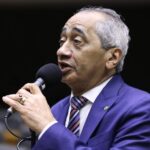 Projeto criminaliza indução a desafios perigosos que coloquem a vida em risco – Notícias