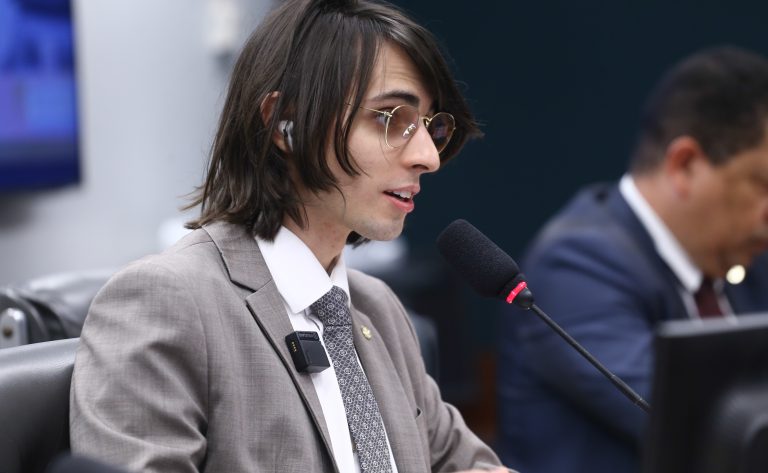 Deputado Amom Mandel (Cidadania-AM) fala em comissão da Câmara dos Deputados