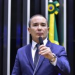 Projeto prevê parcelas extras de seguro-desemprego para trabalhador à espera de filho – Notícias