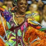 Brasileiros históricos serão homenageados no 2º dia de desfile em SP